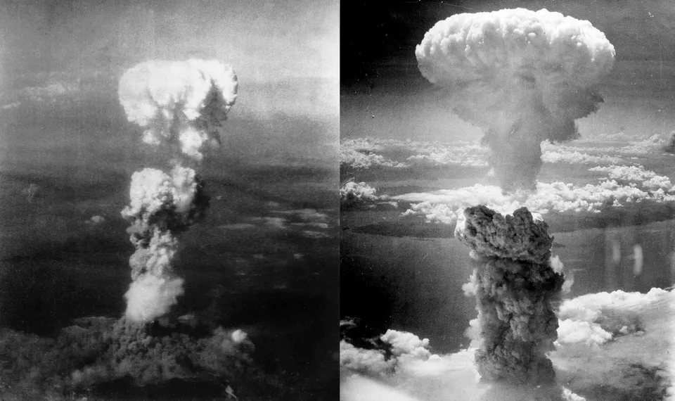 히로시마(왼쪽)와 나가사키(오른쪽) 위로 솟은 원자 구름 — 1945년 8월 6일·9일