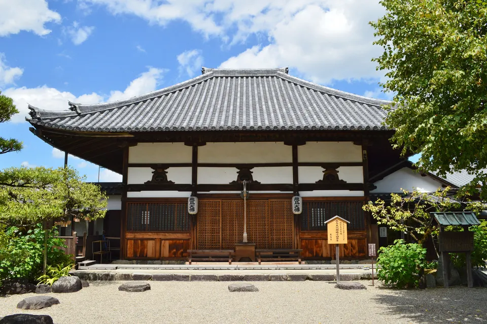 Asuka-dera, Nara — Japan’s first full-scale temple, built from 588 with craftsmen sent from Baekje