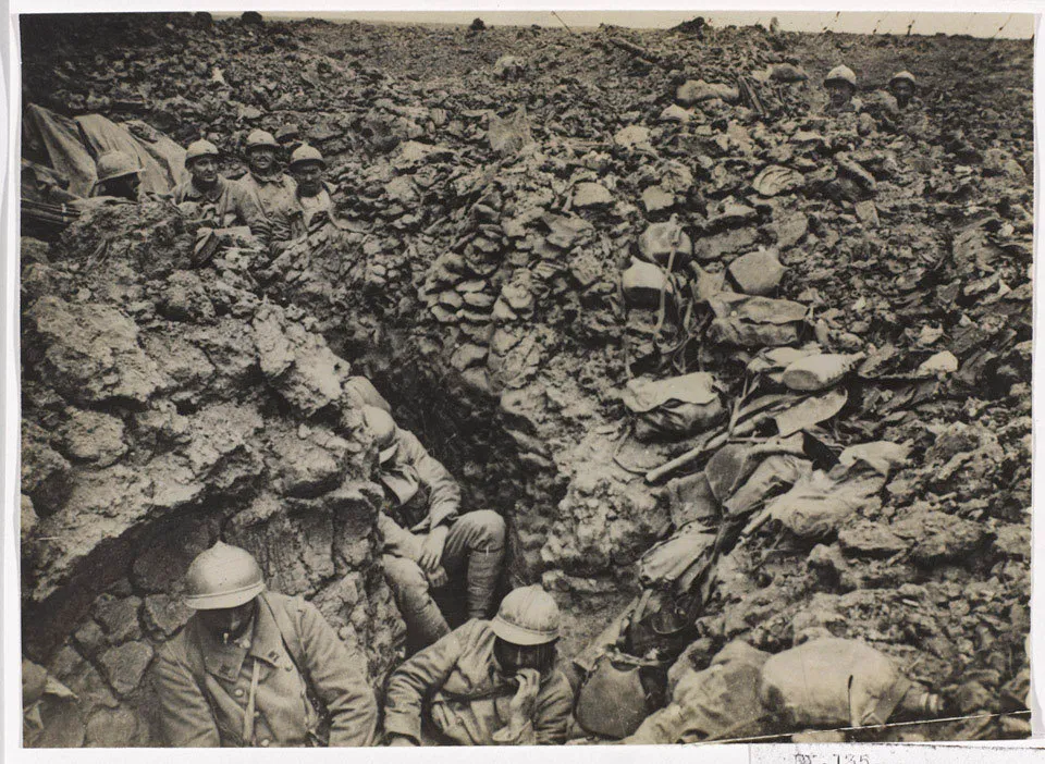 French soldiers of the 87th Regiment sheltering in their trenches on Hill 304 at Verdun, 1916