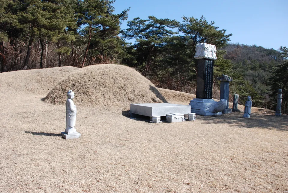 Tomb of Kim Jong-seo, killed in the 1453 coup, Sejong City