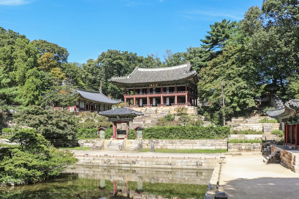 창덕궁 후원 주합루 — 아래층이 규장각