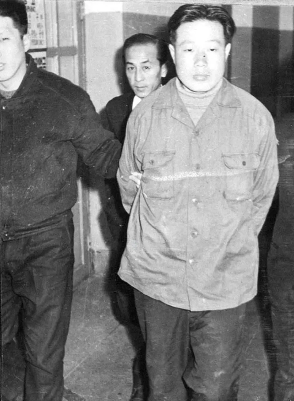 생포된 북한 특수 부대원 김신조 — 1968년 1월