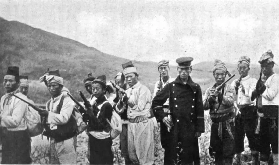 의병 — 1907년 매켄지가 찍은 사진