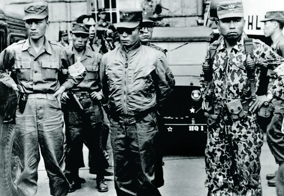 정변을 이끈 박정희 소장 — 1961년 5월 16일
