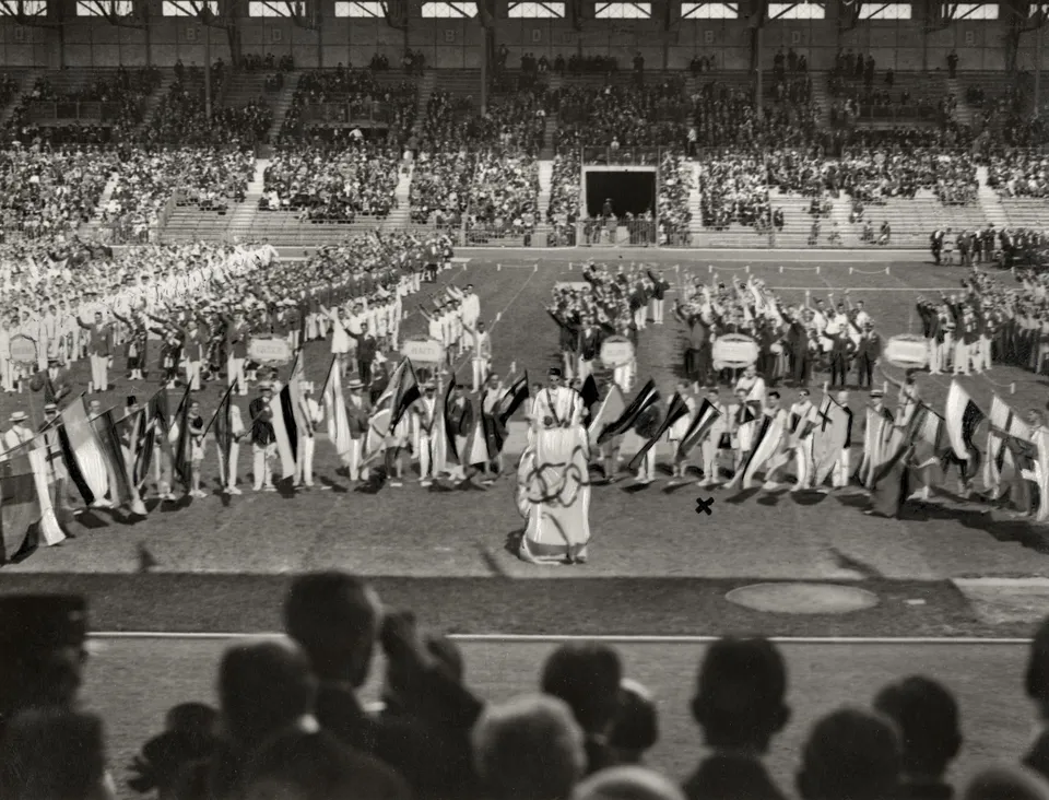 The Dutch team at the opening ceremony of the 1924 Paris Olympics