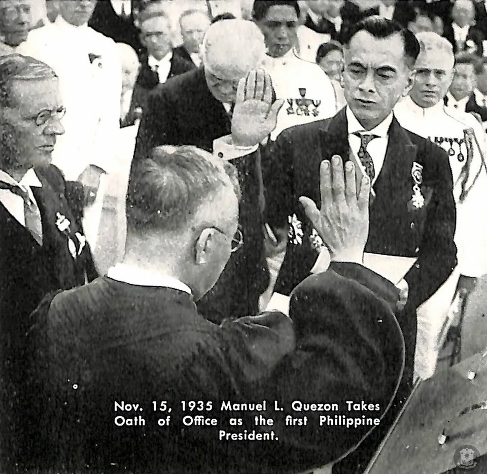 Manuel Quezon taking the oath as president of the Commonwealth, 15 November 1935