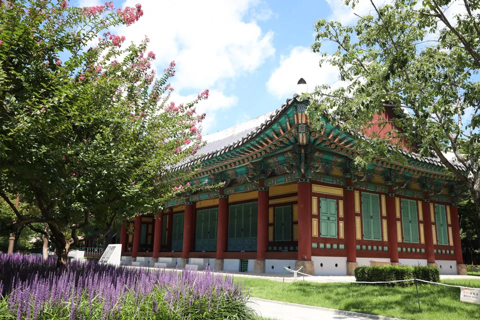 경상감영 선화당 — 조선 시대 경상도 관찰사가 일을 보던 곳, 대구